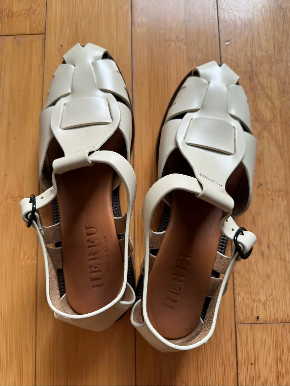 Hereu Pesca cage fisherman sandals beige